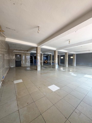 A Venda Estabelecimento comercial no Miramar - Ingombotas