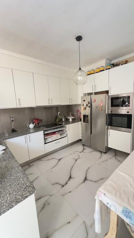 A Venda Vivenda V5, mobilada, no Condomínio Quedas de Kalandula, Talatona