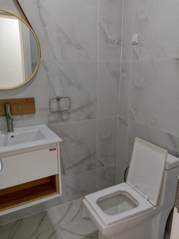 A Venda Apartamento T4, no Lar do Patriota, Benfica.