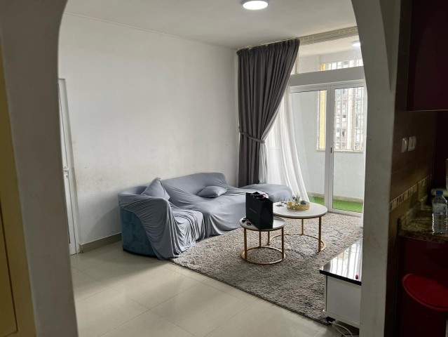 A Venda Apartamento T3, mobiliado, na Mutamba, Ingombotas.