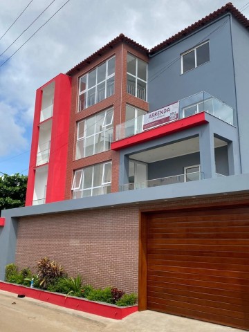 A Venda EDIFÍCIO DE ESCRITORIOS E APARTAMENTO