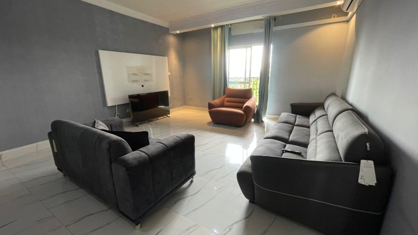 A Venda Apartamento T3, na Centralidade do Kilamba, Belas.