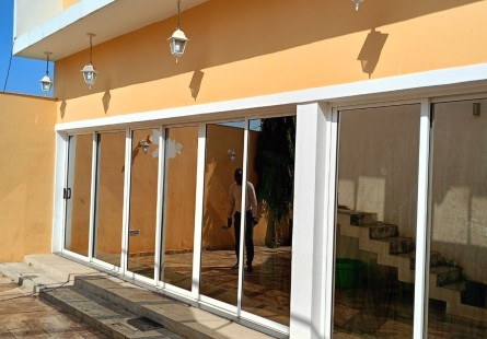 Anúncio Moradia T2 com anexo e piscina, Via Expressa, Rua da Engevia.
