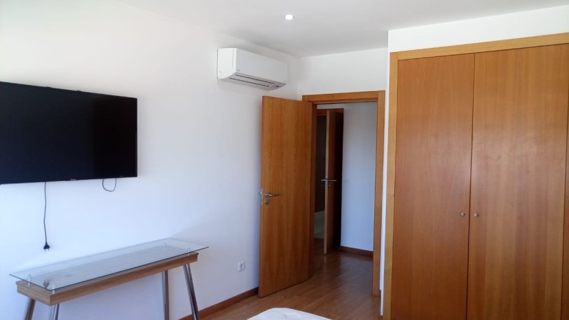 A Venda Penthouse T4, mobiliada, no Condomínio Terraços do Atlântico, Talatona.