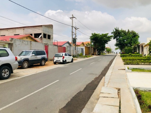 A Venda Vivenda V5, no Projecto Nova Vida, Golfe 2.