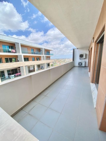 A Venda Apartamento T2, mobiliado, no Condomínio Dolce Vita, Talatona.