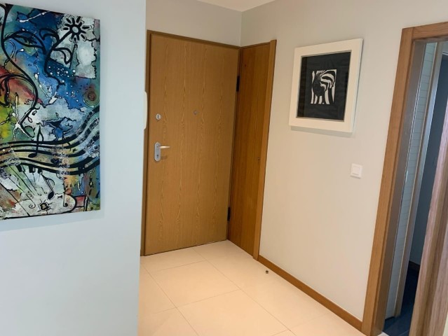 A Venda Apartamento T3, no Condomínio Terraços do Atlântico - Talatona.