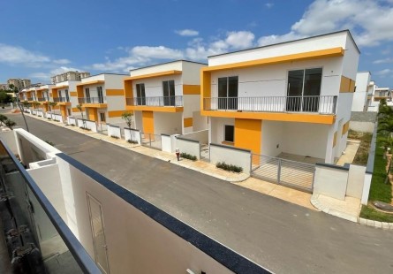 Anúncio Vivenda V3 duplex, no Condomínio Orlando - Kilamba.