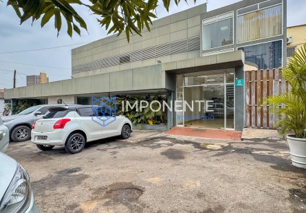 Anúncio Edifício Comercial nas Ingombotas;