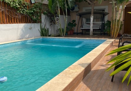 Anúncio Vivenda V3 térrea com piscina e anexo, no condomínio Florensa (Ensa), Talatona.