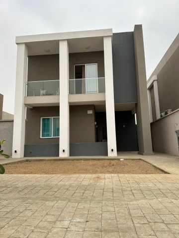 A Venda ARRENDA-SE VIVENDA T3 DUPLEX CONDOMÍNIO BOA VIDA