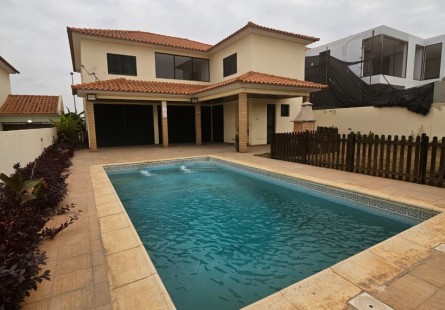 Anúncio Vivenda V4+1 com piscina, no condomínio Old Vilas, Talatona.