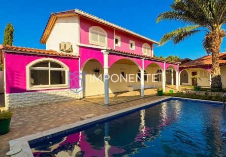 Anúncio Luxuosa vivenda V3, com anexo e piscina, mobiliada, no Projecto Nova Vida, Urbanização Nova Vida.