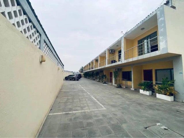 A Venda ARRENDAMENTO APARTAMENTO T2 DUPLEX MORRO BENTO